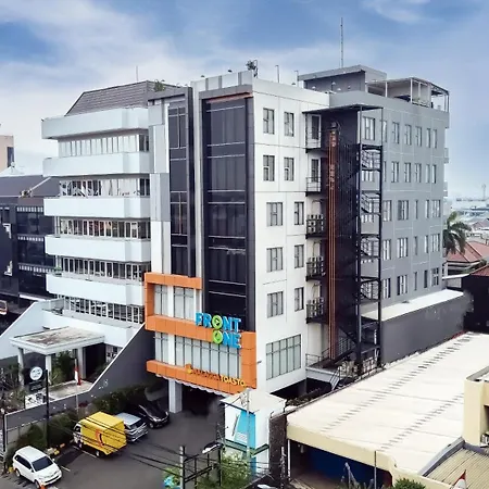 Front One Boutique Hotel Taman Anggrek-2